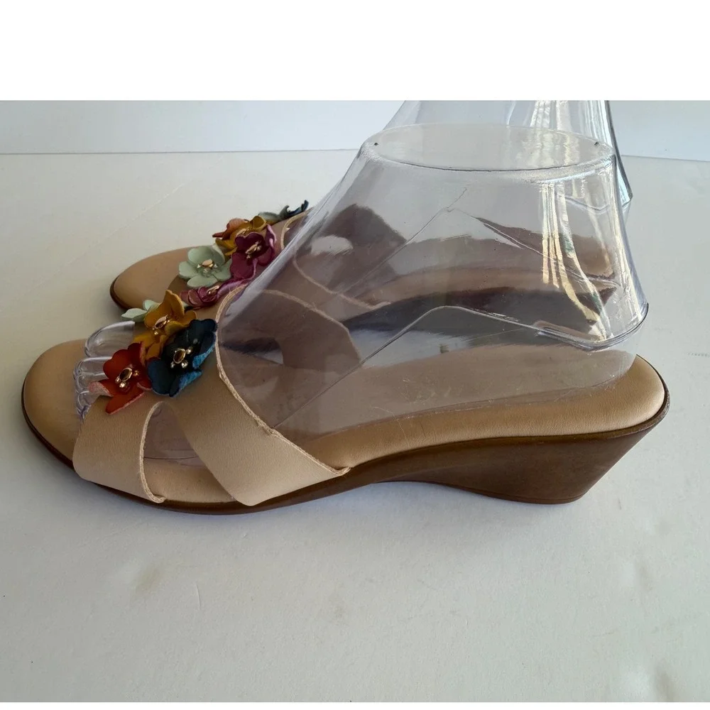 Italiana Beige Leather Floral‎ Wedge Sandals  Multi Color Flowers 9.5